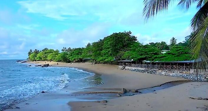 اتاق سوپریور, Hôtel Restaurant Gites Kribi