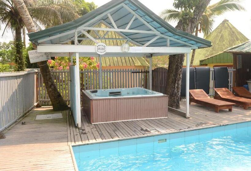 بانگلوی استاندارد, Hôtel Restaurant Gites Kribi
