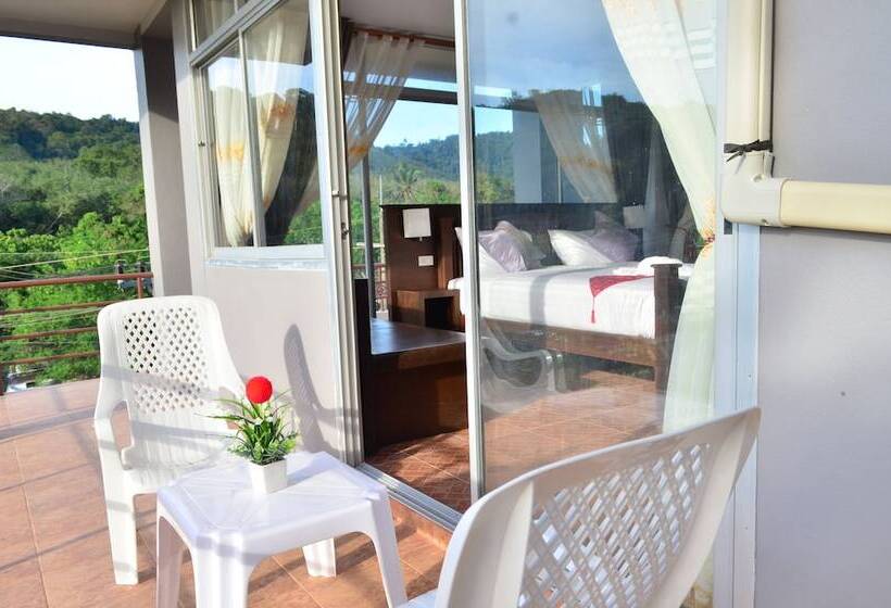 Номер Deluxe с Балконом, Lanta Nice Beach House