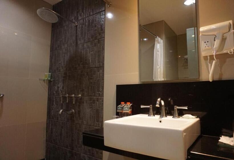 Номер Deluxe Кровать Кинг, Santika Kelapa Gading