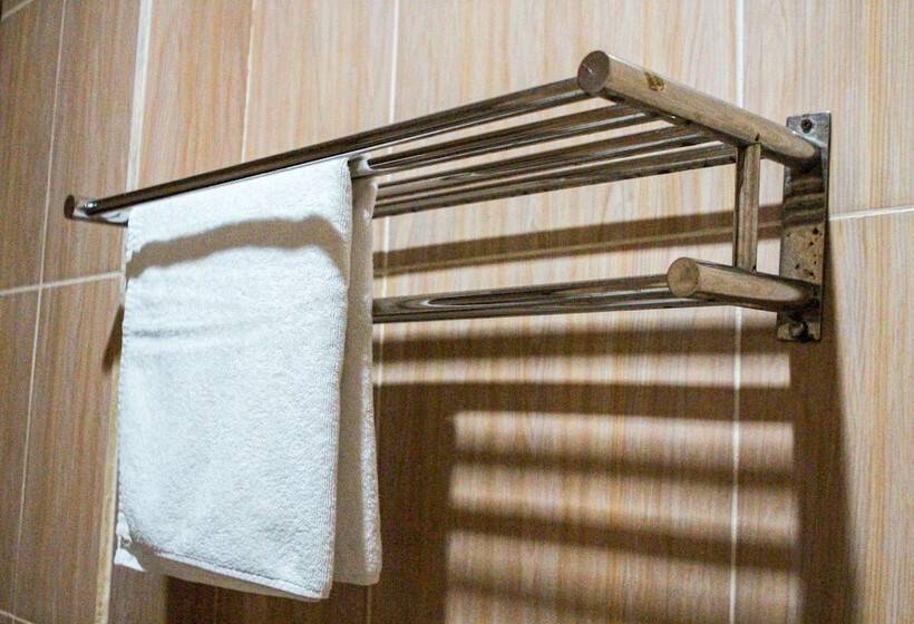 Семейный Номер, Putu Guest House 2