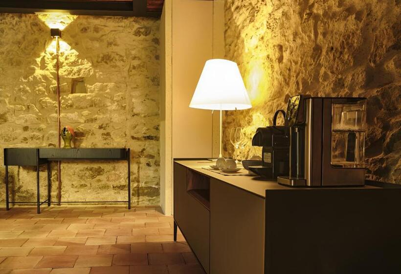 Полулюкс Повышенной Комфортности, Wine Relais Feudi Del Pisciotto
