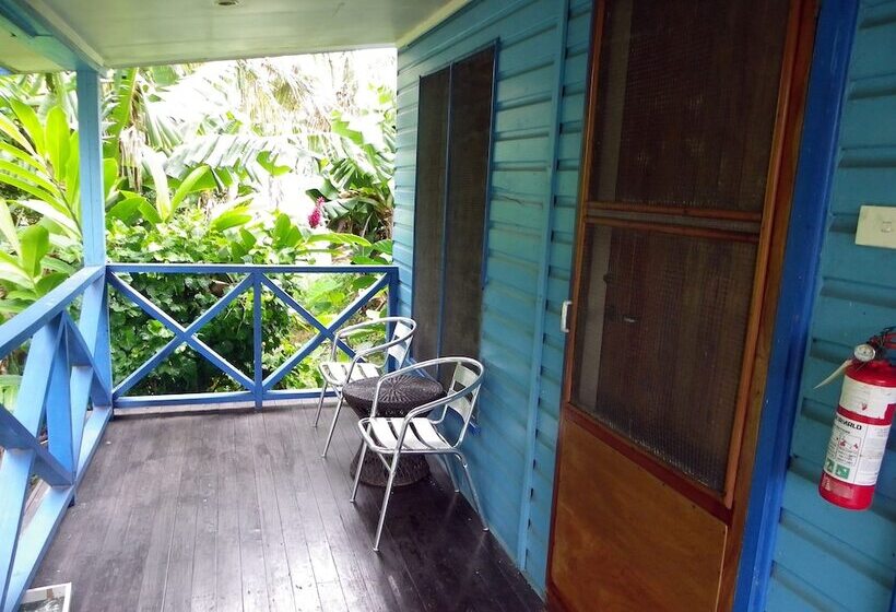 디럭스 룸, Ratu Kini Backpackers & Dive Resort