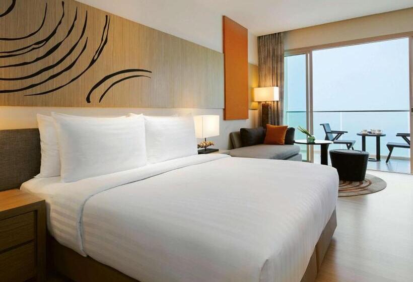 Habitación Premium Vista al Mar., Mövenpick Siam Hotel Na Jomtien Pattaya