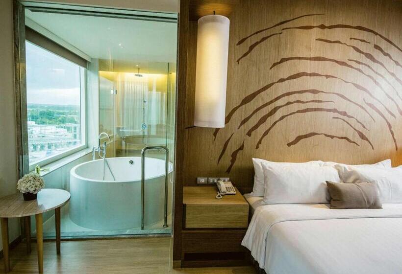 Люкс Executive Вид на Море, Mövenpick Siam Hotel Na Jomtien Pattaya