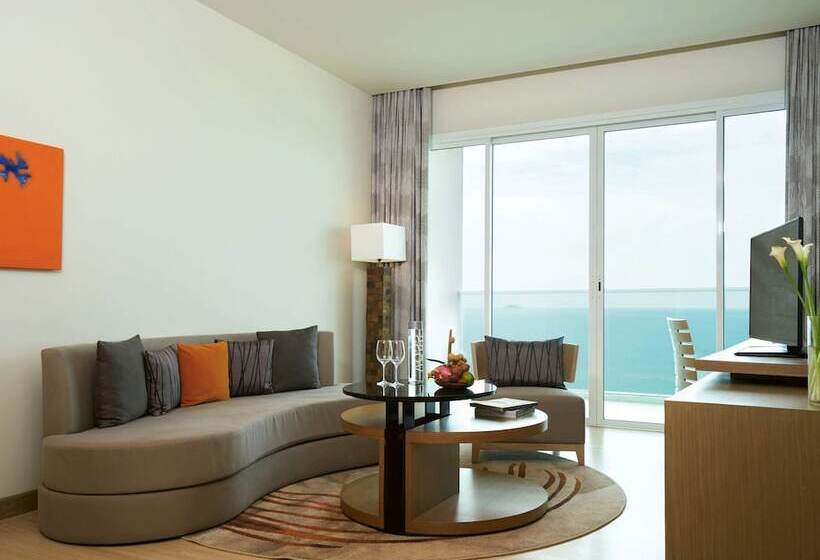 Люкс Executive Вид на Море, Mövenpick Siam Hotel Na Jomtien Pattaya