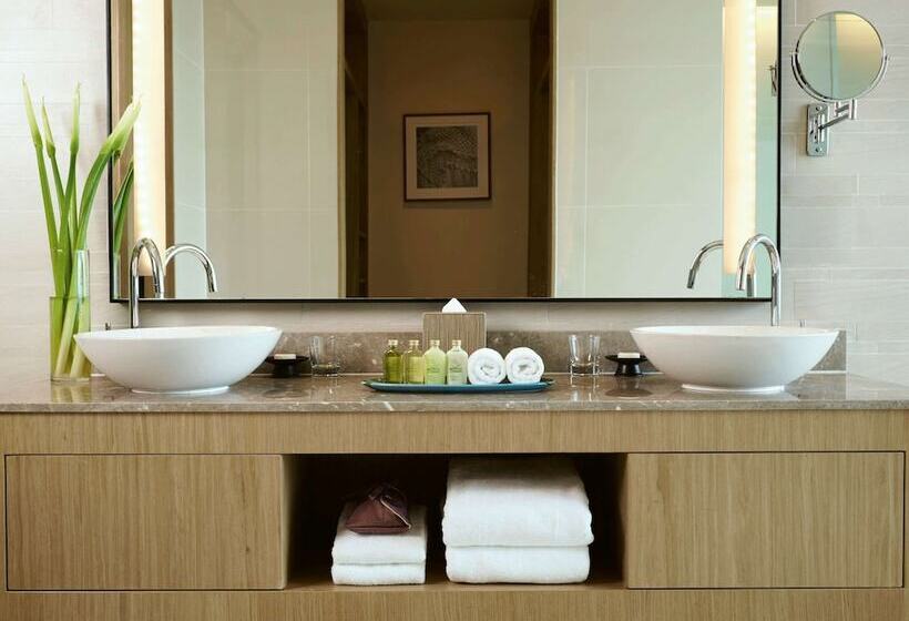 Habitación Premium Vista al Mar., Mövenpick Siam Hotel Na Jomtien Pattaya
