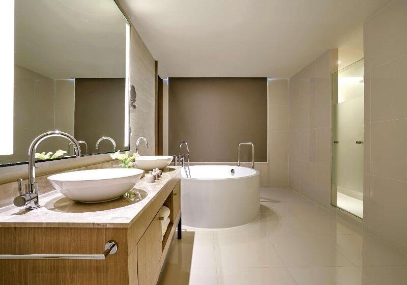 Люкс Executive Вид на Море, Mövenpick Siam Hotel Na Jomtien Pattaya