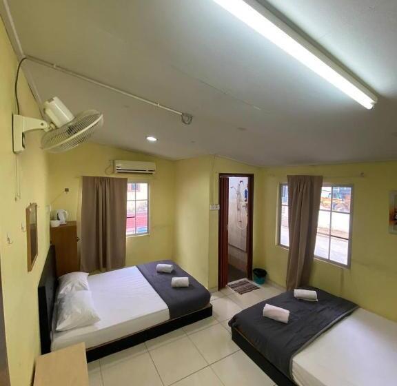 اتاق استاندارد سه نفره, Innap Kota Bharu