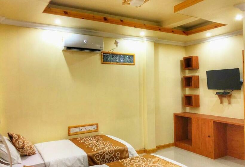 اتاق لوکس, Mariana Inn