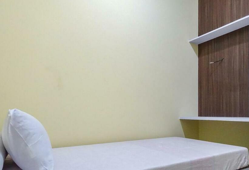 Номер Стандарт Индивидуальный, Koolkost Syariah Near Sunter Mall   Minimum Stay 6 Nights