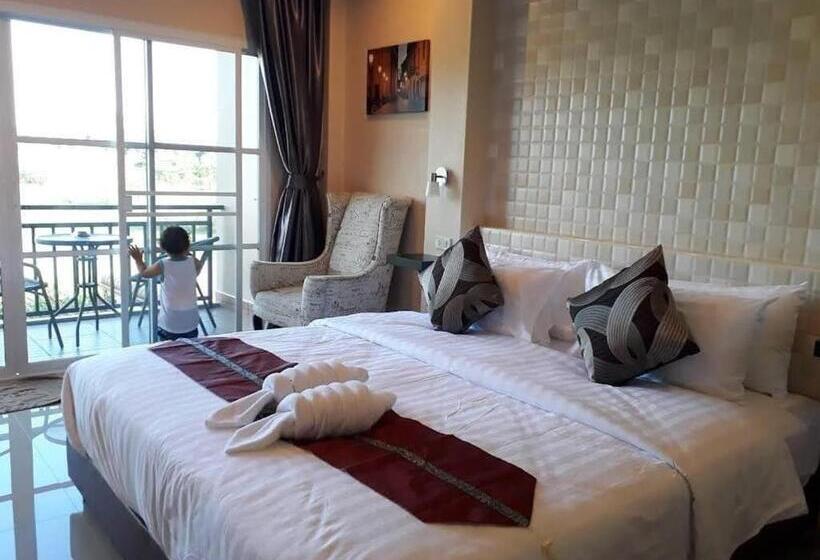 Номер Deluxe с Балконом, 4 Palms Resort