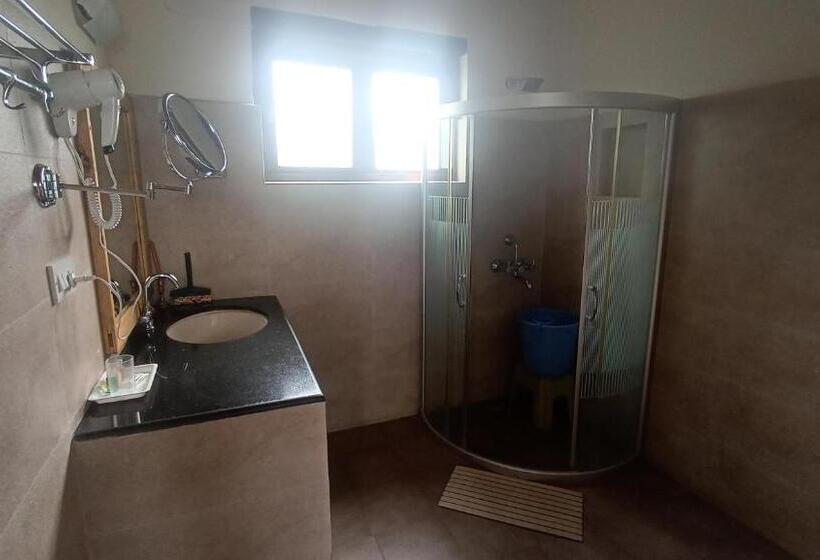 سوییت, Shambhala Resort