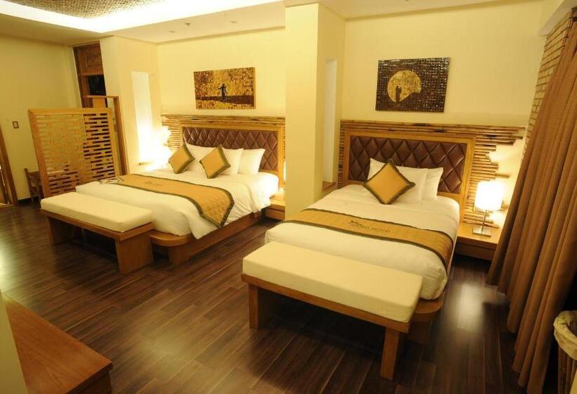 اتاق استاندارد سه تخته با بالکن, Aroma Beach Resort And Spa