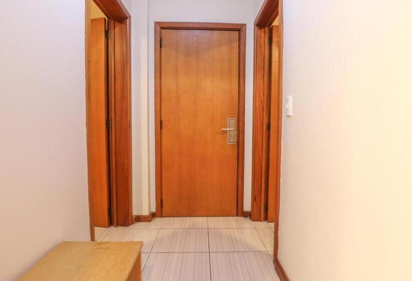 デラックスの４人部屋, Bertoluci