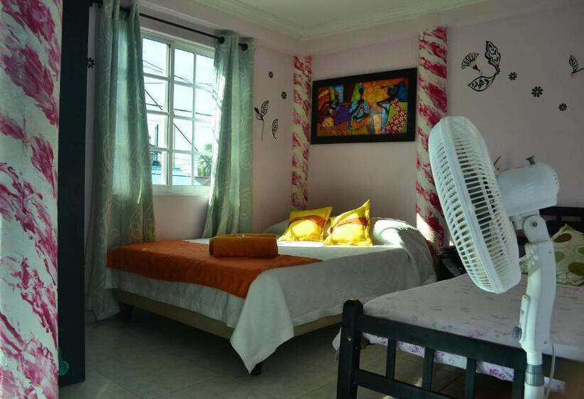 经济型三人房间, Hostel Stingray