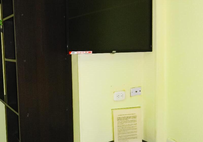 اتاق اکونومی, Hostel Stingray