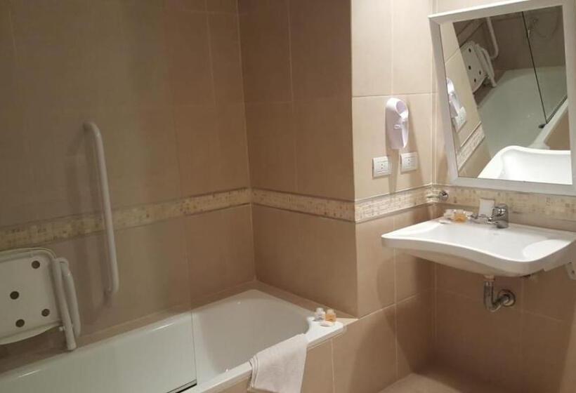 Номер Стандарт Адаптированный для Инвалидов, Howard Johnson Hotel Piedras Moras