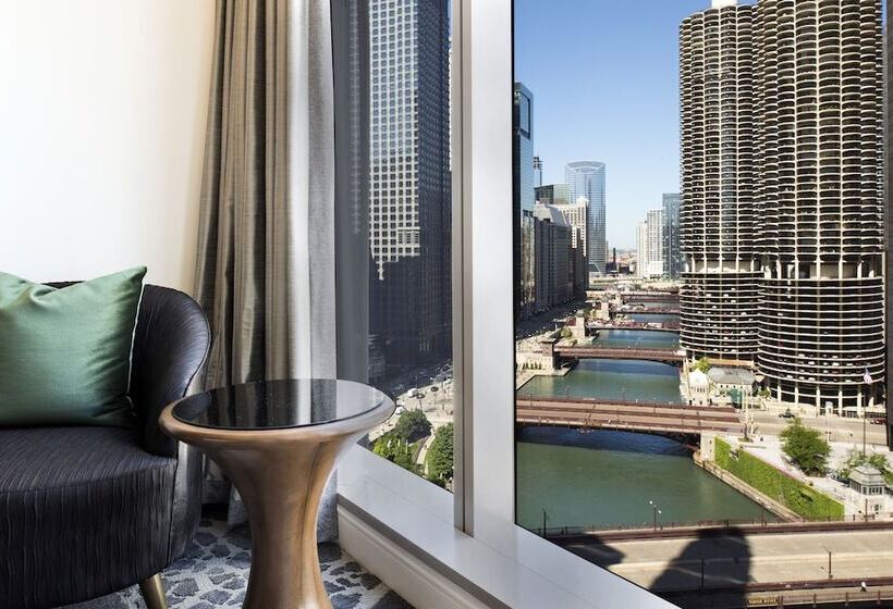 Standard Værelse Dobbeltseng, Londonhouse Chicago Curio Collection By Hilton