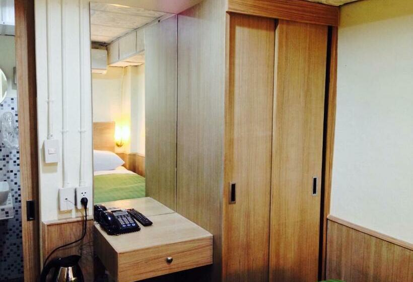 Quarto Estandar, Sukhumvit 20 Guest House