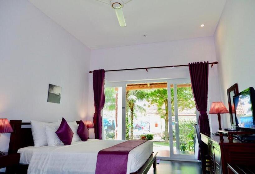 خانه یا کلبه ی ییلاقی با نمای استخر, Terrace Resort