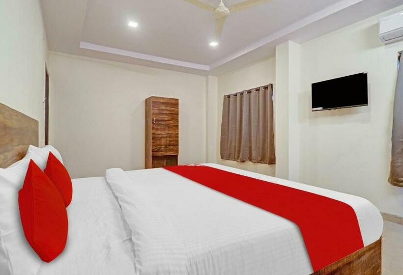 غرفة كلاسيكية ثلاثية, Oyo Flagship 81135  R Square Inn