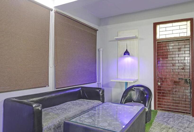 Трехместный Номер Классика, Oyo Flagship 81142  Town Palace