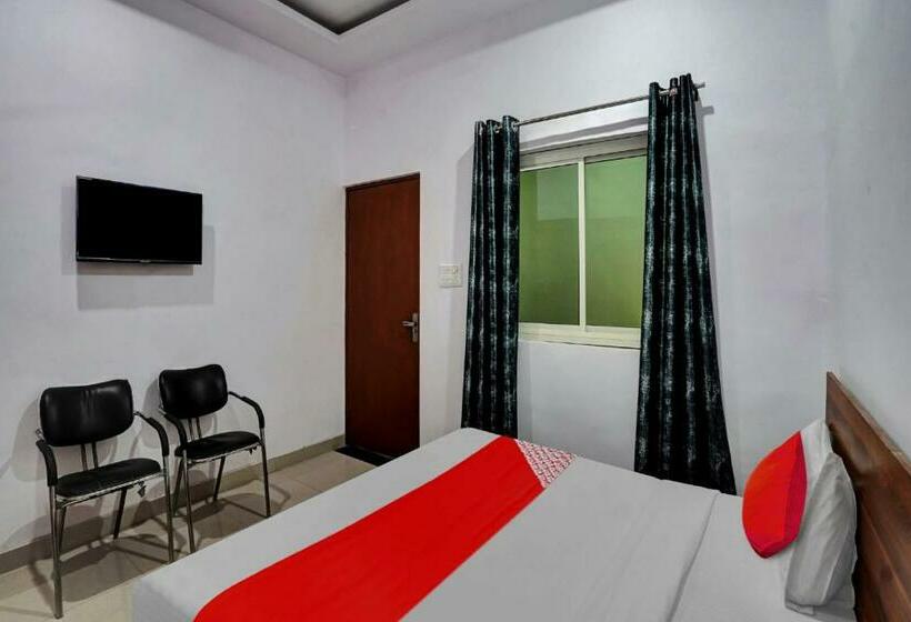 Трехместный Номер Классика, Oyo Flagship 80991  Kvs Residency