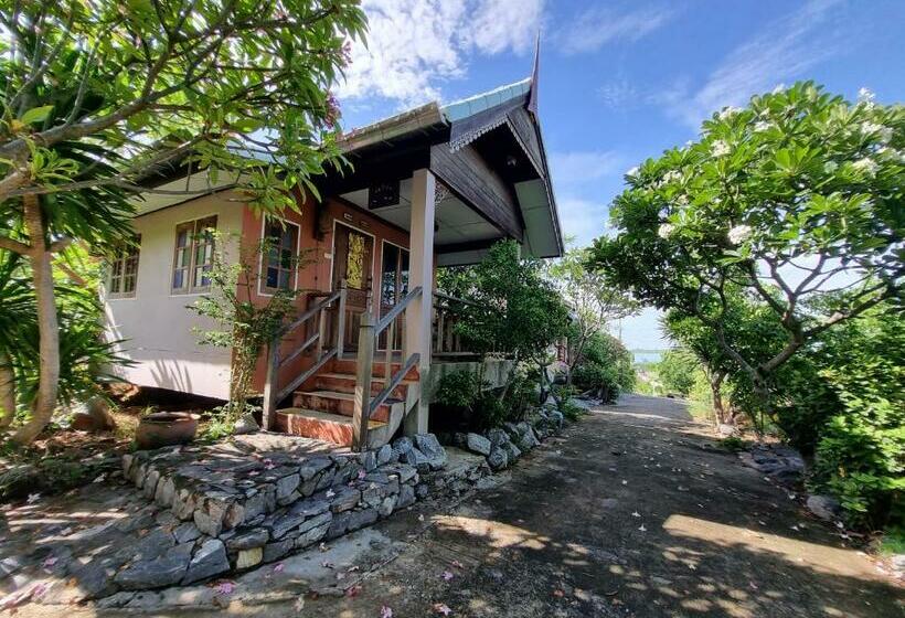 غرفة قياسية رباعية مطلة على البحر, Hello Sichang Bungalow
