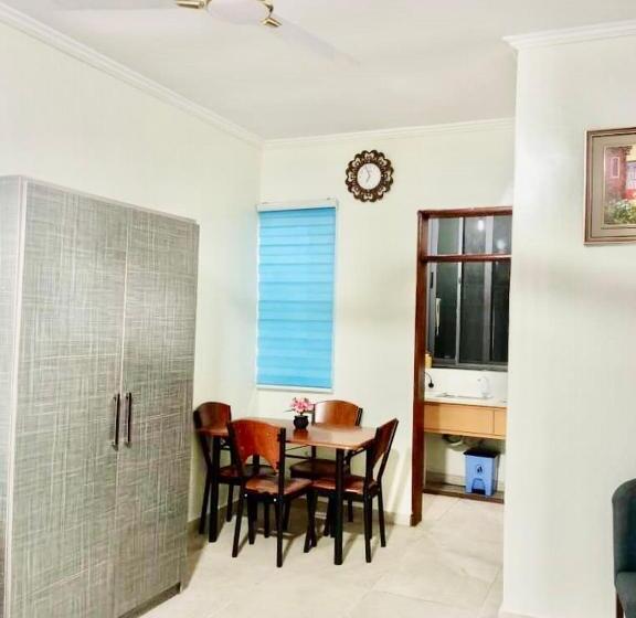 Номер Deluxe, Spacious Holiday Let Wi Fi & Private Amenities Oyibi