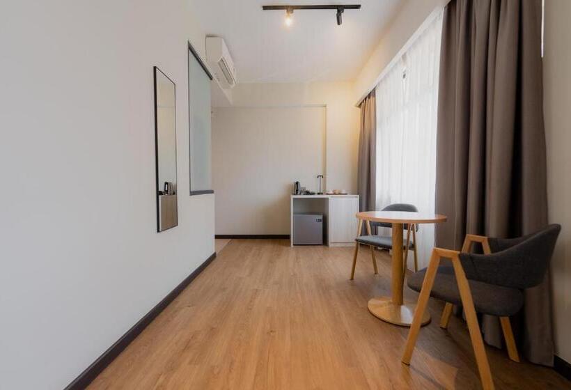 Номер Стандарт Трехместный, Matata Hotel Kota Kinabalu
