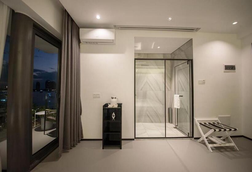 Номер Deluxe Вид на Море с Балконом, Sanya Chengheli Seaview Homestay