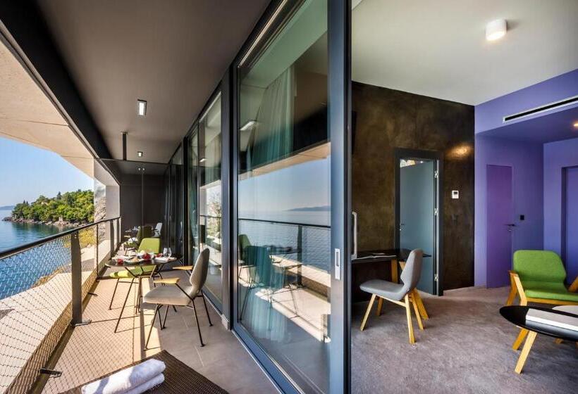 سوییت سوپریور با چشم‌انداز دریا, Boutique & Design Hotel Navis