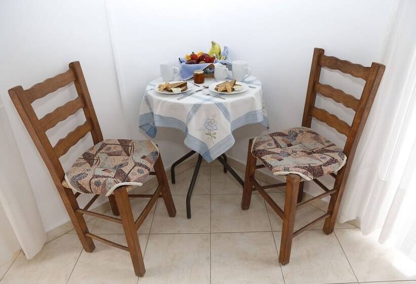 Номер Стандарт Трехместный, Athina