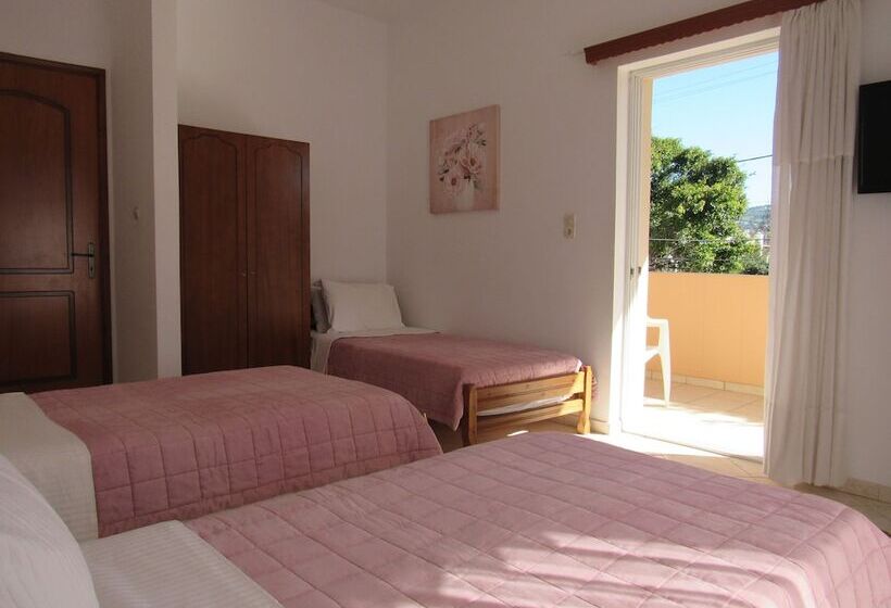 Номер Стандарт Трехместный, Athina