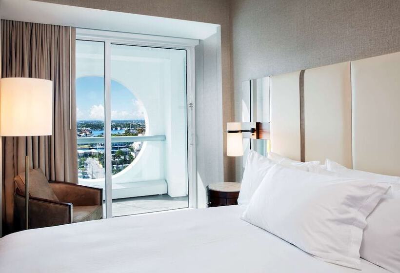 景色の見えるスイートルーム, Conrad Fortlauderdale Beach