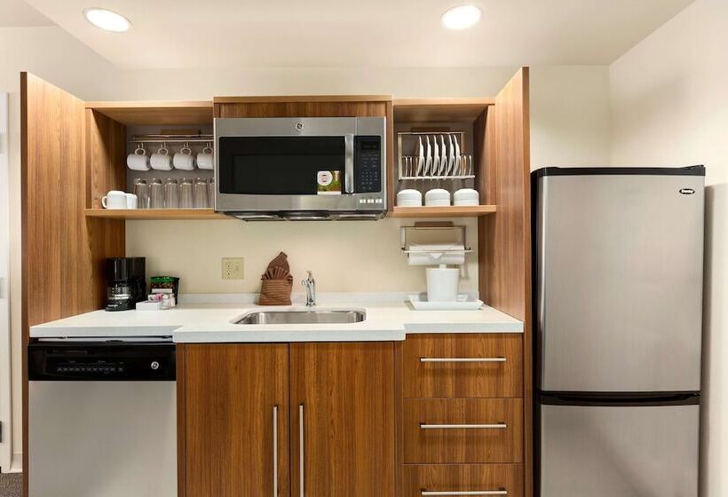 Люкс, Home2 Suites By Hilton Farmington/ Bloomfield