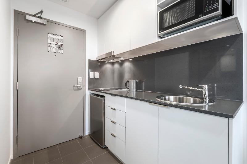 Студия Стандарт, Quest Toowoomba