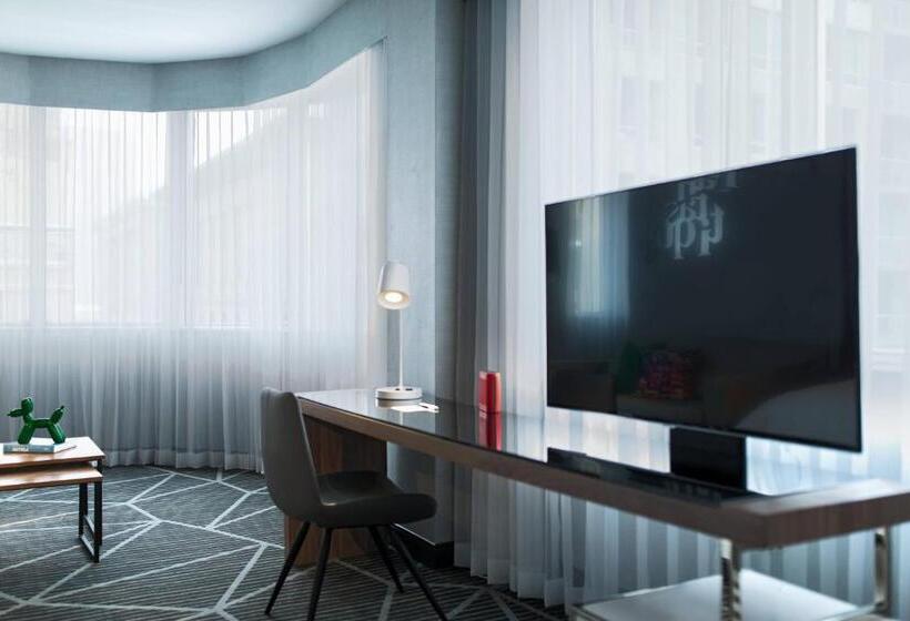스탠다드 룸, Renaissance Montreal Downtown