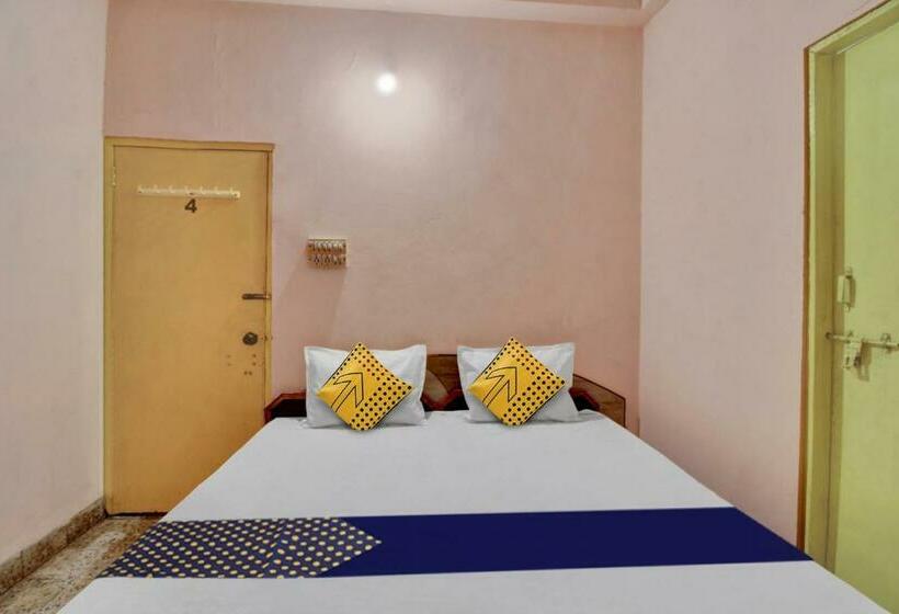 Трехместный Номер Классика, Spot On Hotel Highway Inn