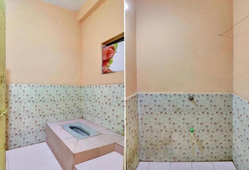Трехместный Номер Классика, Spot On Hotel Highway Inn