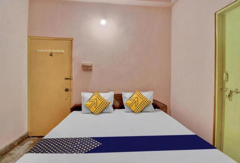Трехместный Номер Классика, Spot On Hotel Highway Inn