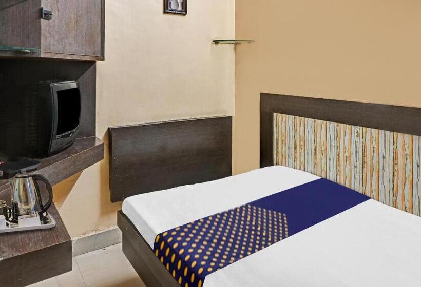 Трехместный Номер Классика, Spot On Hotel Sai Leela Residency