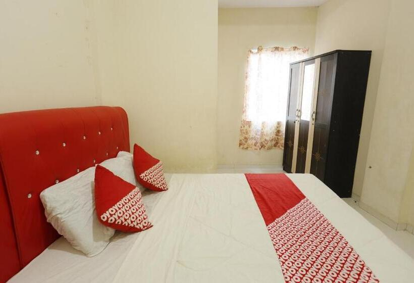 带大床的标准间, Oyo 92261 Aulia Homestay Syariah