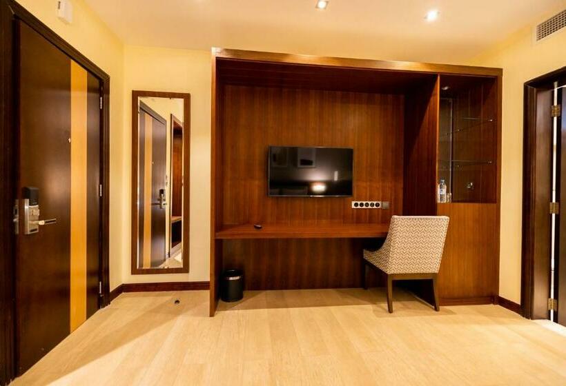 سوییت جونیور, Imperial Plaza Hotel & Resort Juba
