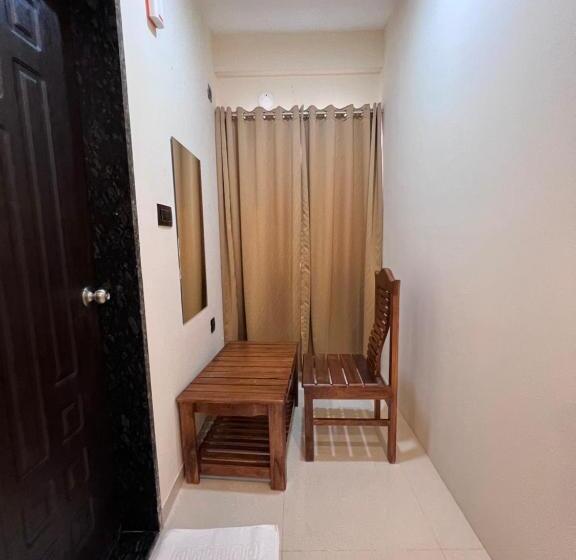 豪华家庭房间, Mangalore Stay Inn