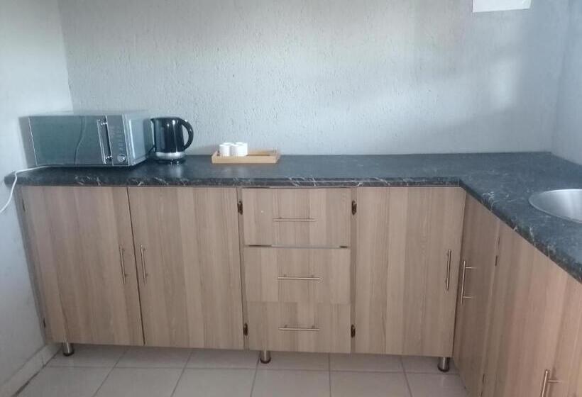 Семейный Номер, Tsamatiku Villa Guesthouse