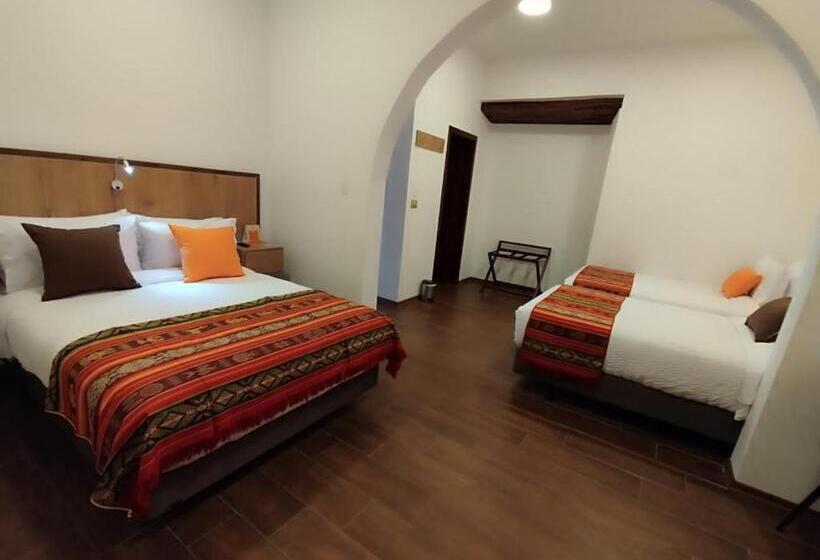 Семейный Номер, Casona Tobar