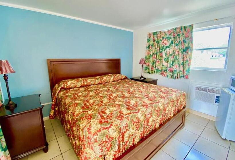 Quarto Estandar Cama King, Glades Motel   Naples