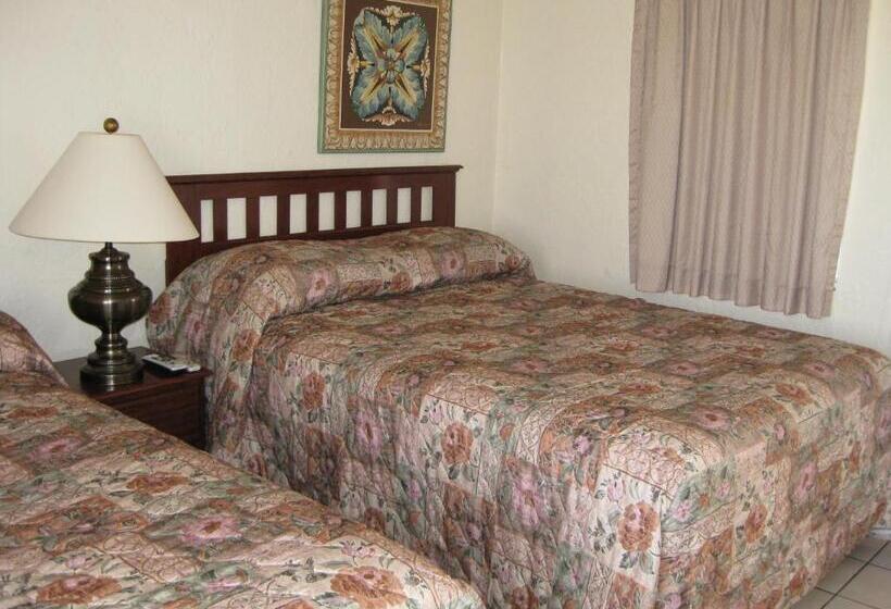 Номер Стандарт, Glades Motel   Naples